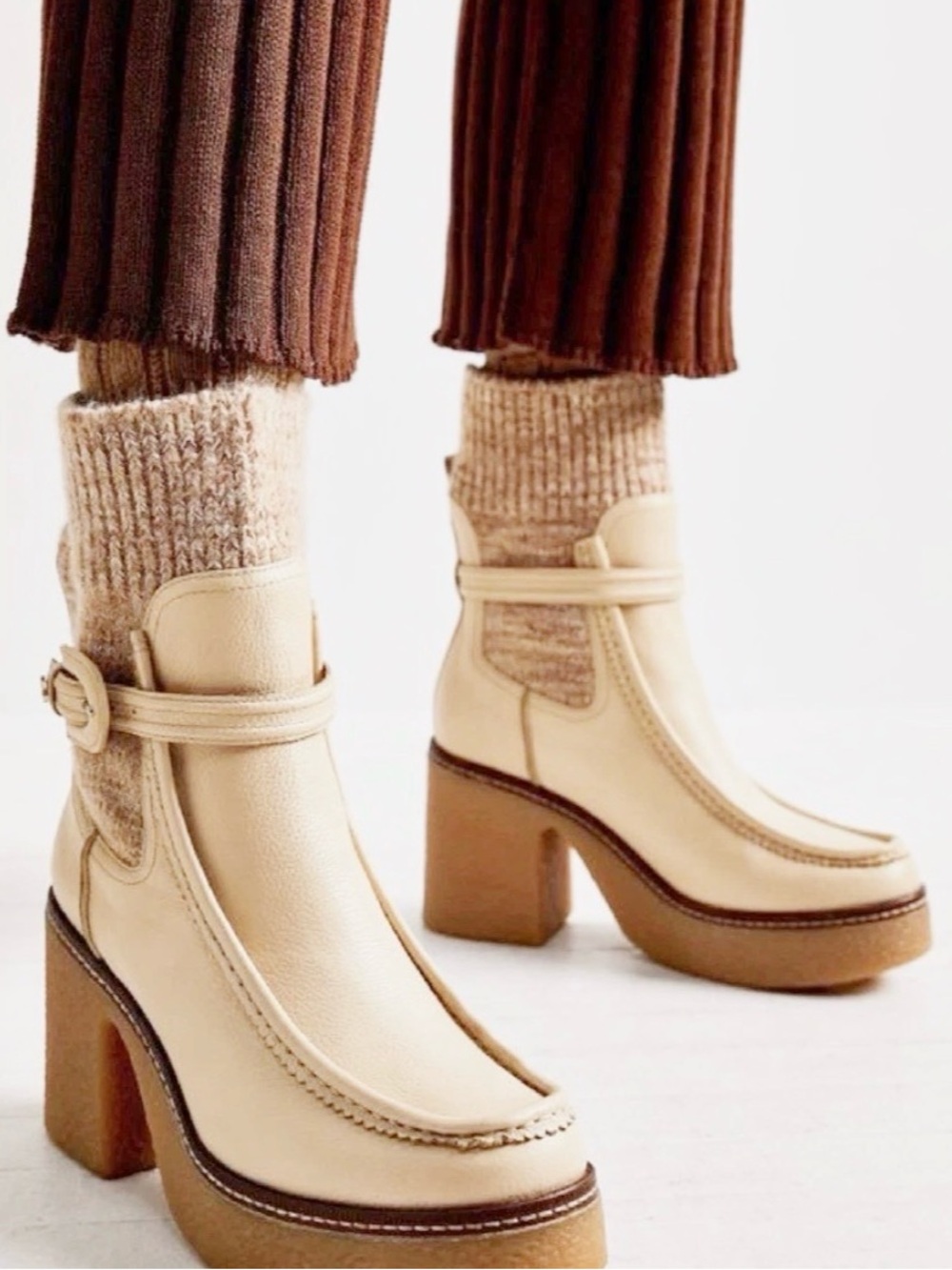 {Sam Edelman} SIDNEY Platform Ribbed Knit Cuff Booties